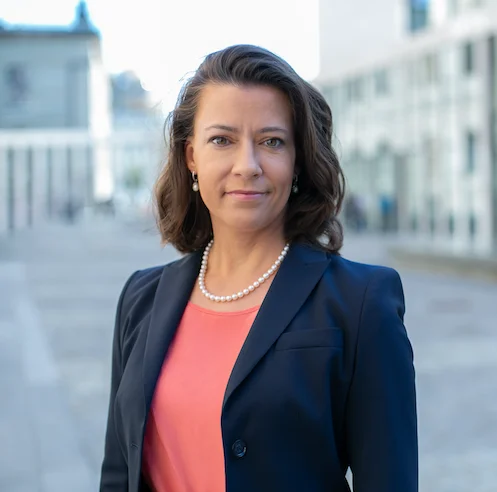 Dr. Claudia Conen